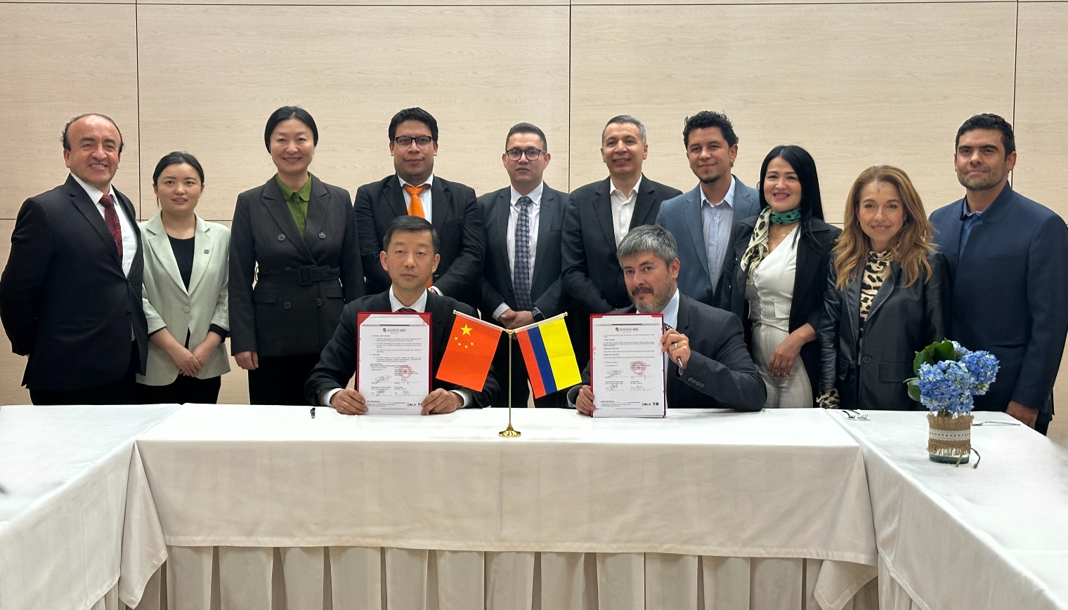 Universidad ECCI y SINTEC Shandong unen fuerzas en innovación y educación